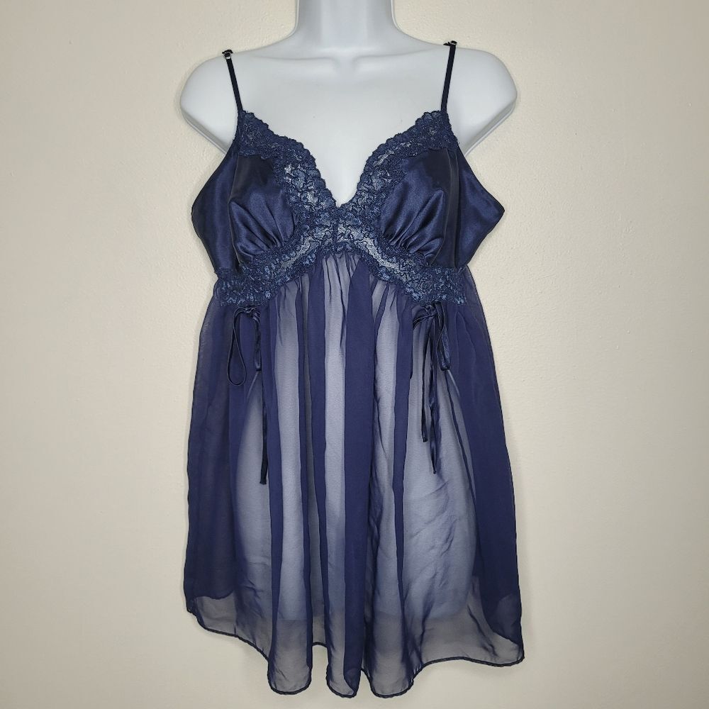 Vintage 80s 90s navy blue semi-sheer lace bow front boudoir babydoll slip